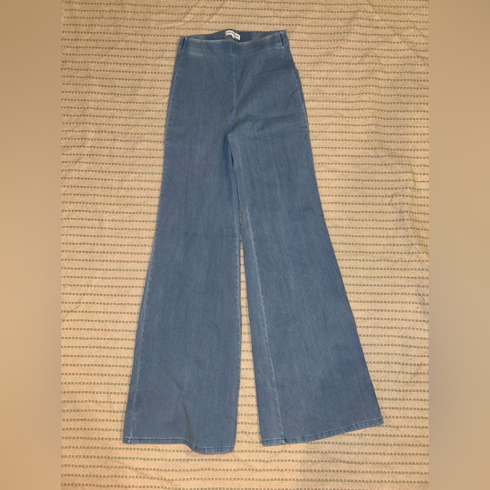 Good American Stretchy Wide Leg Jean Pants